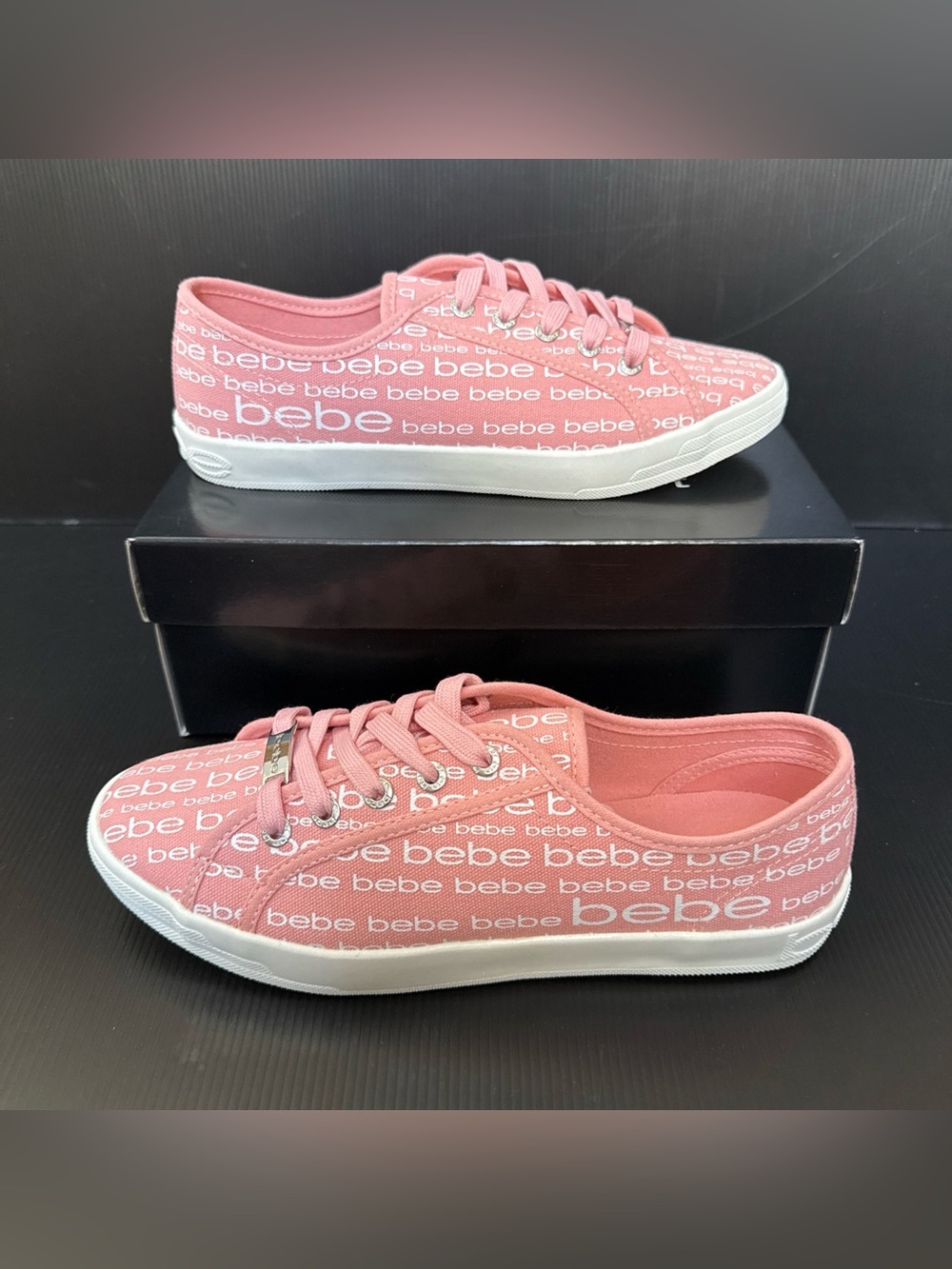 NIB Bebe Sport Light Pink Daylin Laced Logo Sneakers Shoes Women’s Size 10